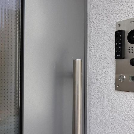 Modern Und Neu, Top Ausstattung Mit Kaffeevollautomat, 2X Netflix-Tv, Lueftungsanlage, Geschirrspueler Wallerfangen Bagian luar foto