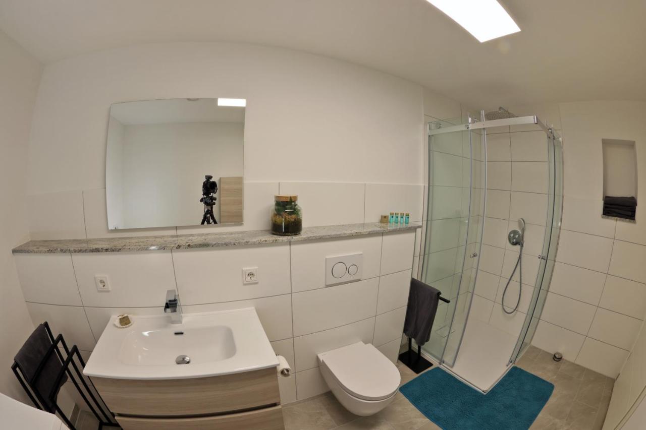Modern Und Neu, Top Ausstattung Mit Kaffeevollautomat, 2X Netflix-Tv, Lueftungsanlage, Geschirrspueler Wallerfangen Bagian luar foto