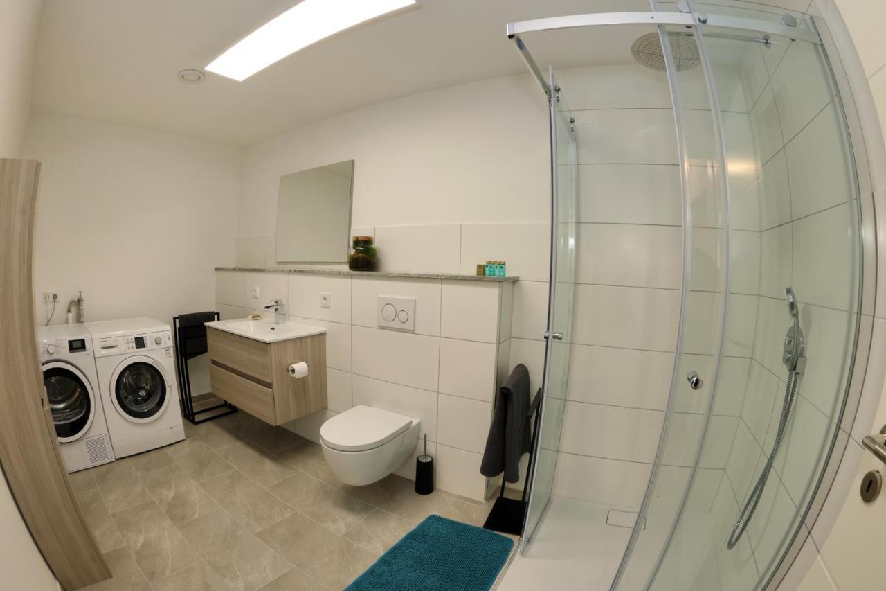 Modern Und Neu, Top Ausstattung Mit Kaffeevollautomat, 2X Netflix-Tv, Lueftungsanlage, Geschirrspueler Wallerfangen Bagian luar foto