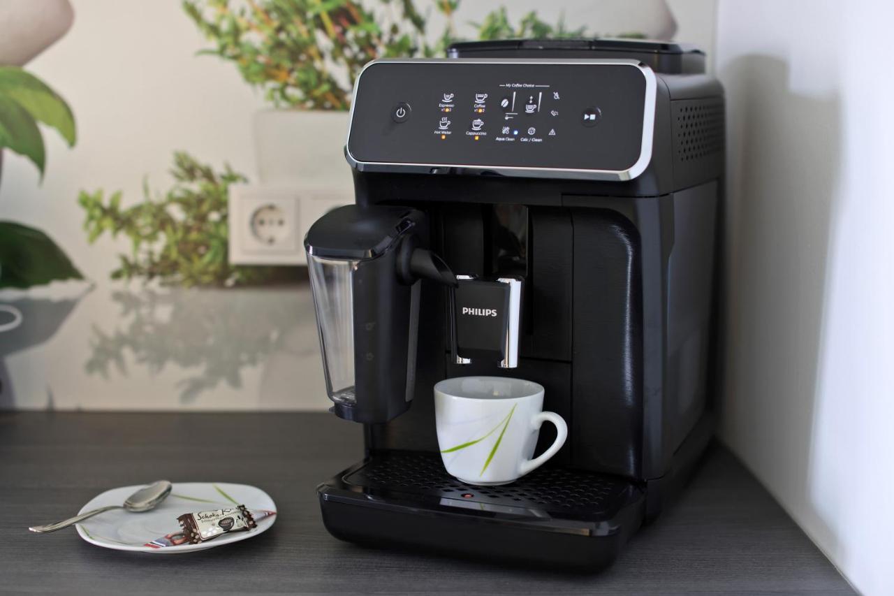 Modern Und Neu, Top Ausstattung Mit Kaffeevollautomat, 2X Netflix-Tv, Lueftungsanlage, Geschirrspueler Wallerfangen Bagian luar foto