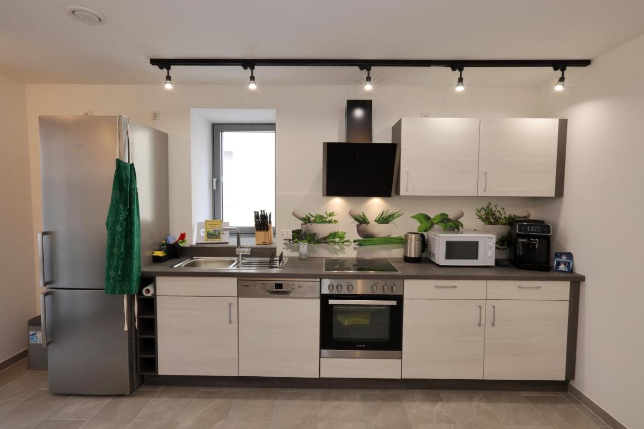 Modern Und Neu, Top Ausstattung Mit Kaffeevollautomat, 2X Netflix-Tv, Lueftungsanlage, Geschirrspueler Wallerfangen Bagian luar foto